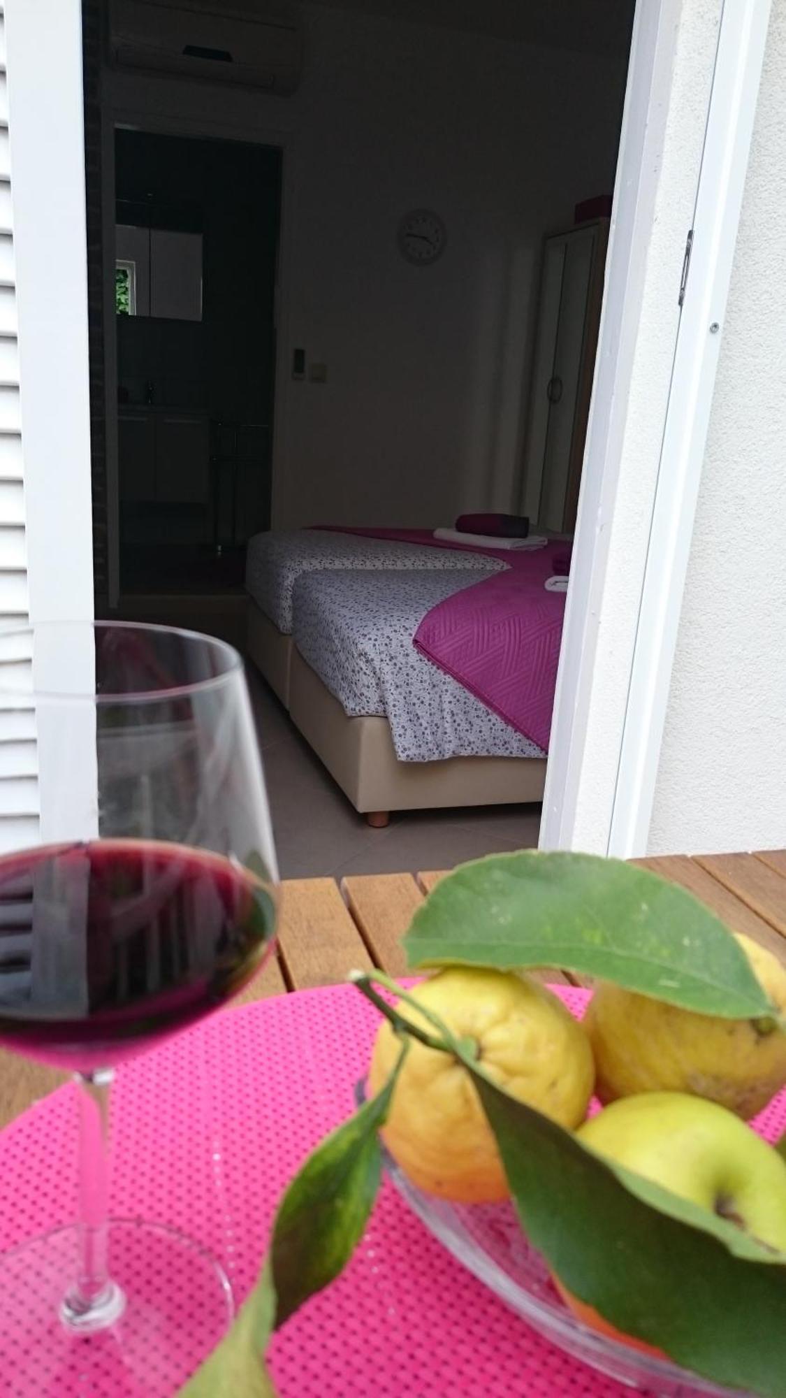 Apartments Mare Χβαρ Δωμάτιο φωτογραφία